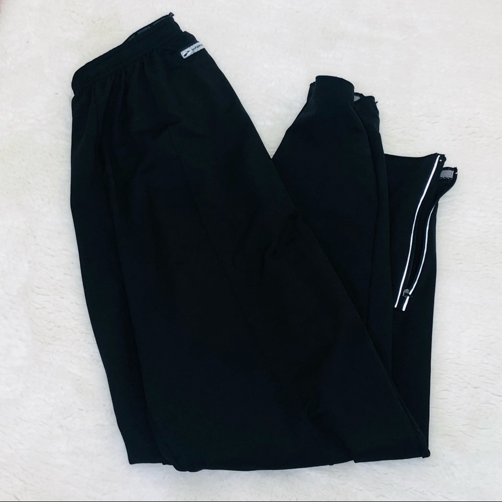 Brooks Straight Athletic Zip Ankle Running Pants